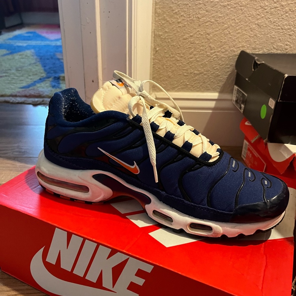 Nike Air Max Plus - Picture 3 of 5